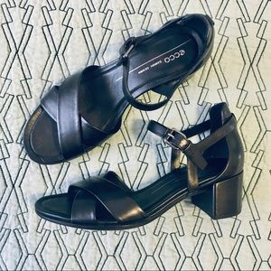 Ecco black leather Shape 35 block sandal, like new